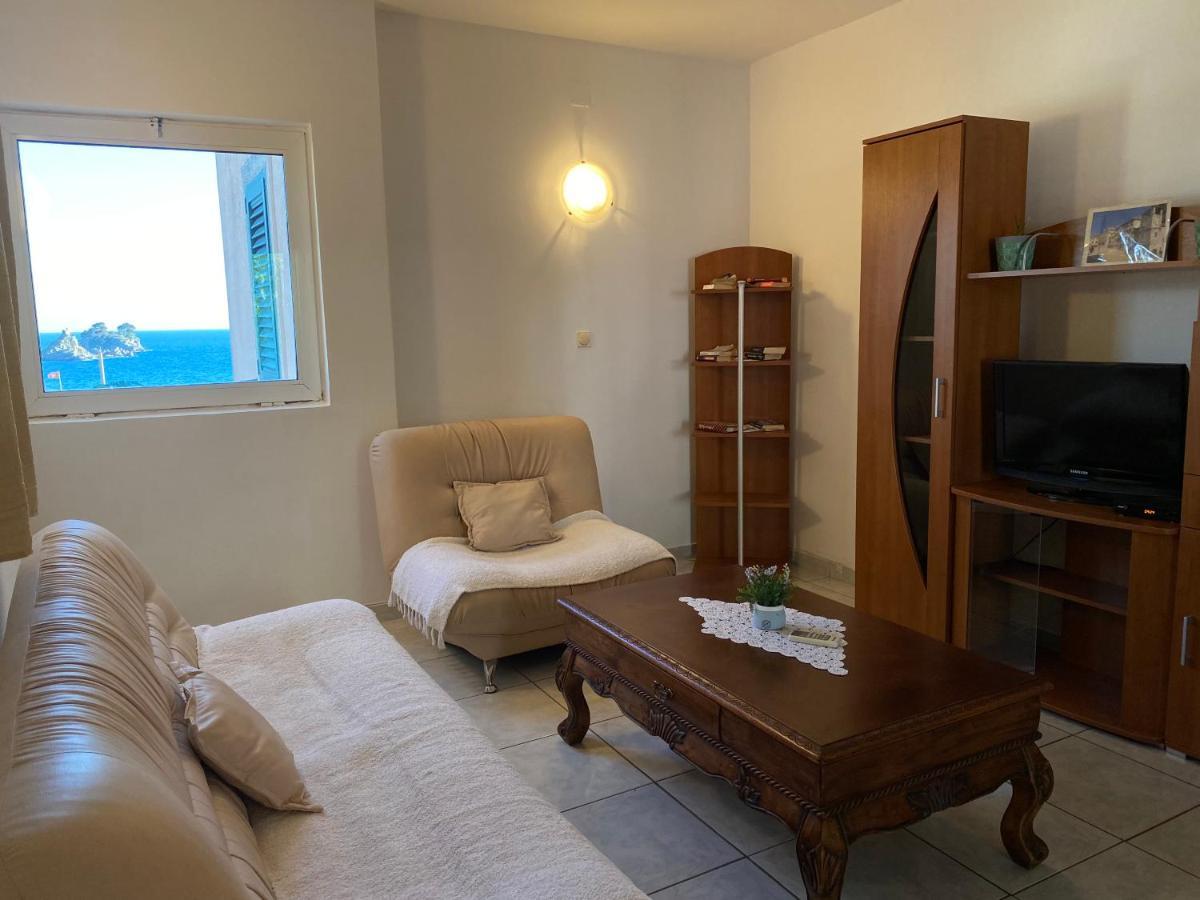 Apartments Mandarina Garden Petrovac エクステリア 写真
