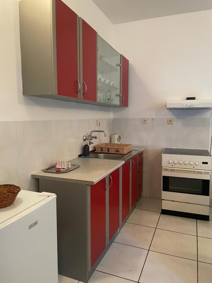Apartments Mandarina Garden Petrovac エクステリア 写真