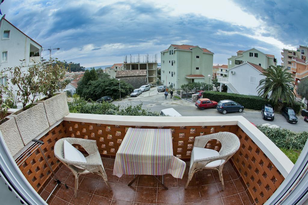 Apartments Mandarina Garden Petrovac 部屋 写真