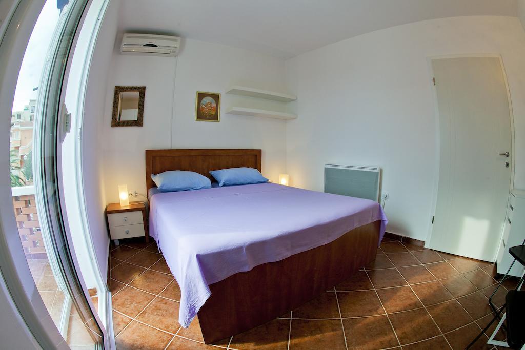 Apartments Mandarina Garden Petrovac 部屋 写真