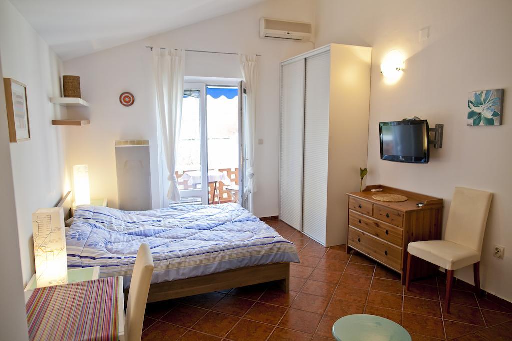 Apartments Mandarina Garden Petrovac 部屋 写真