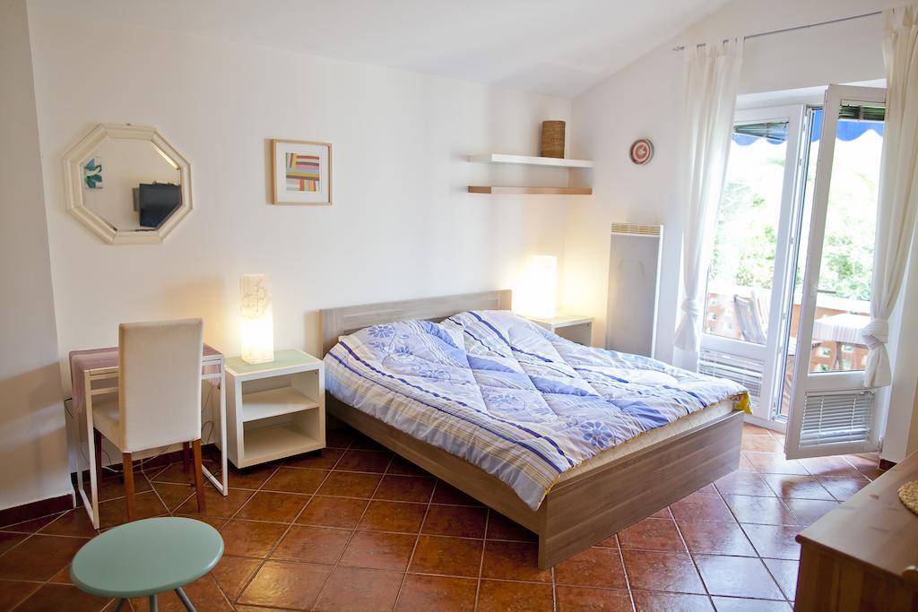 Apartments Mandarina Garden Petrovac 部屋 写真