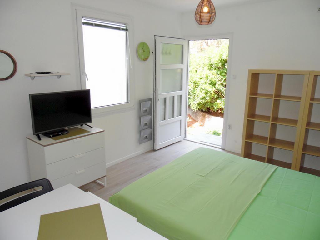 Apartments Mandarina Garden Petrovac 部屋 写真