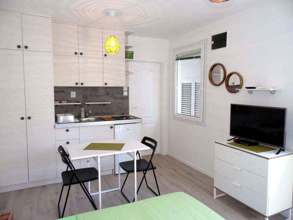 Apartments Mandarina Garden Petrovac エクステリア 写真